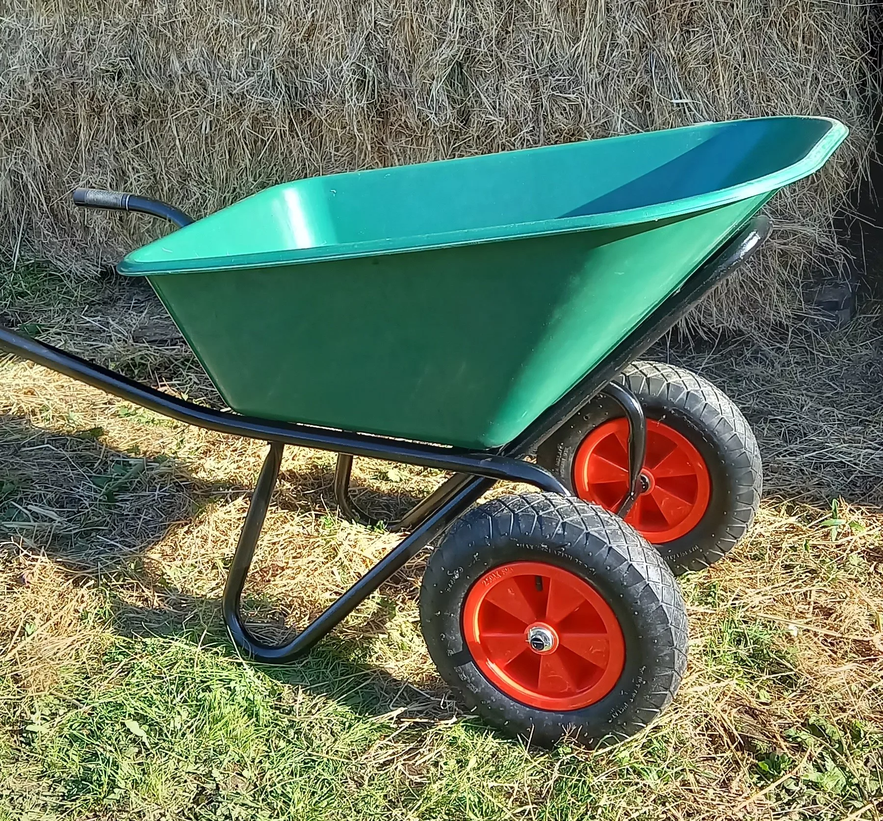 Brouette à 2 roues 110L polypro – Image 3